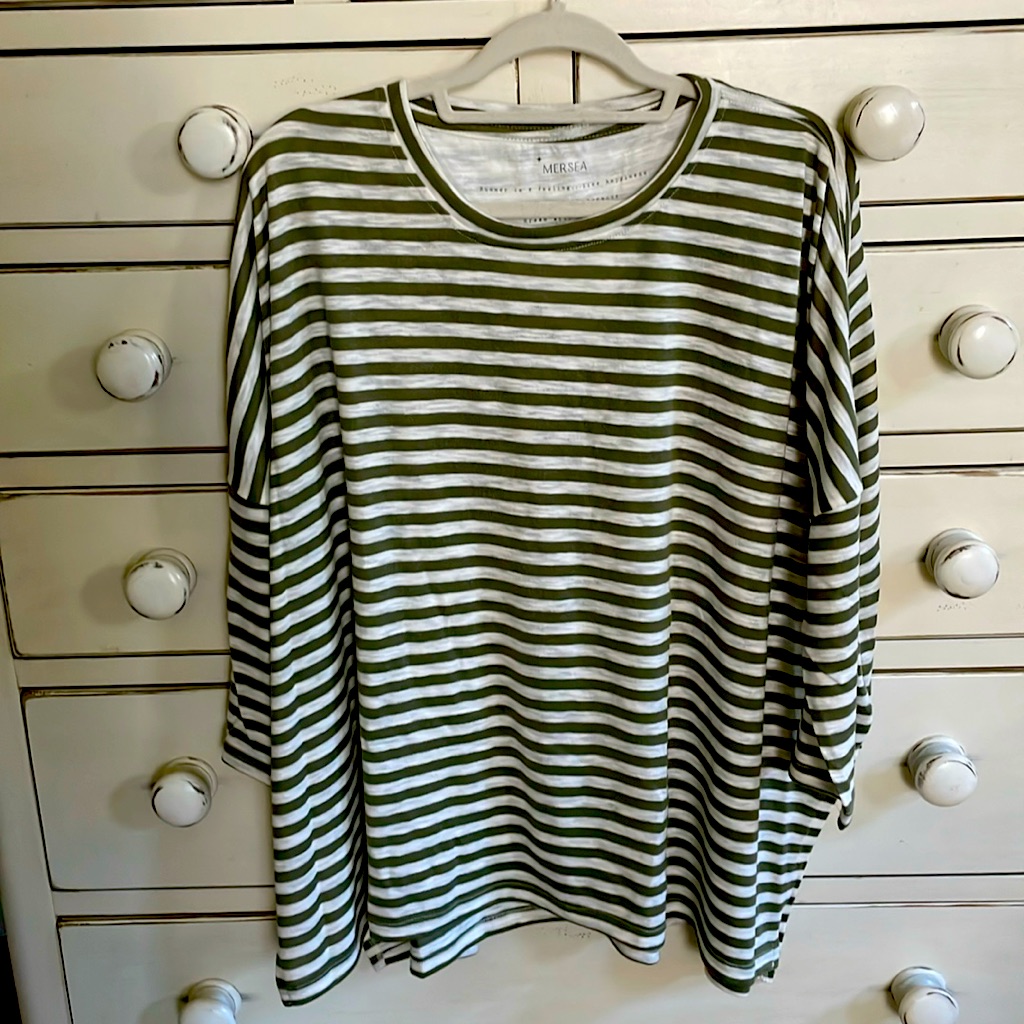 Brand Mersey One Size Fits All White And Green Horizontal Lines